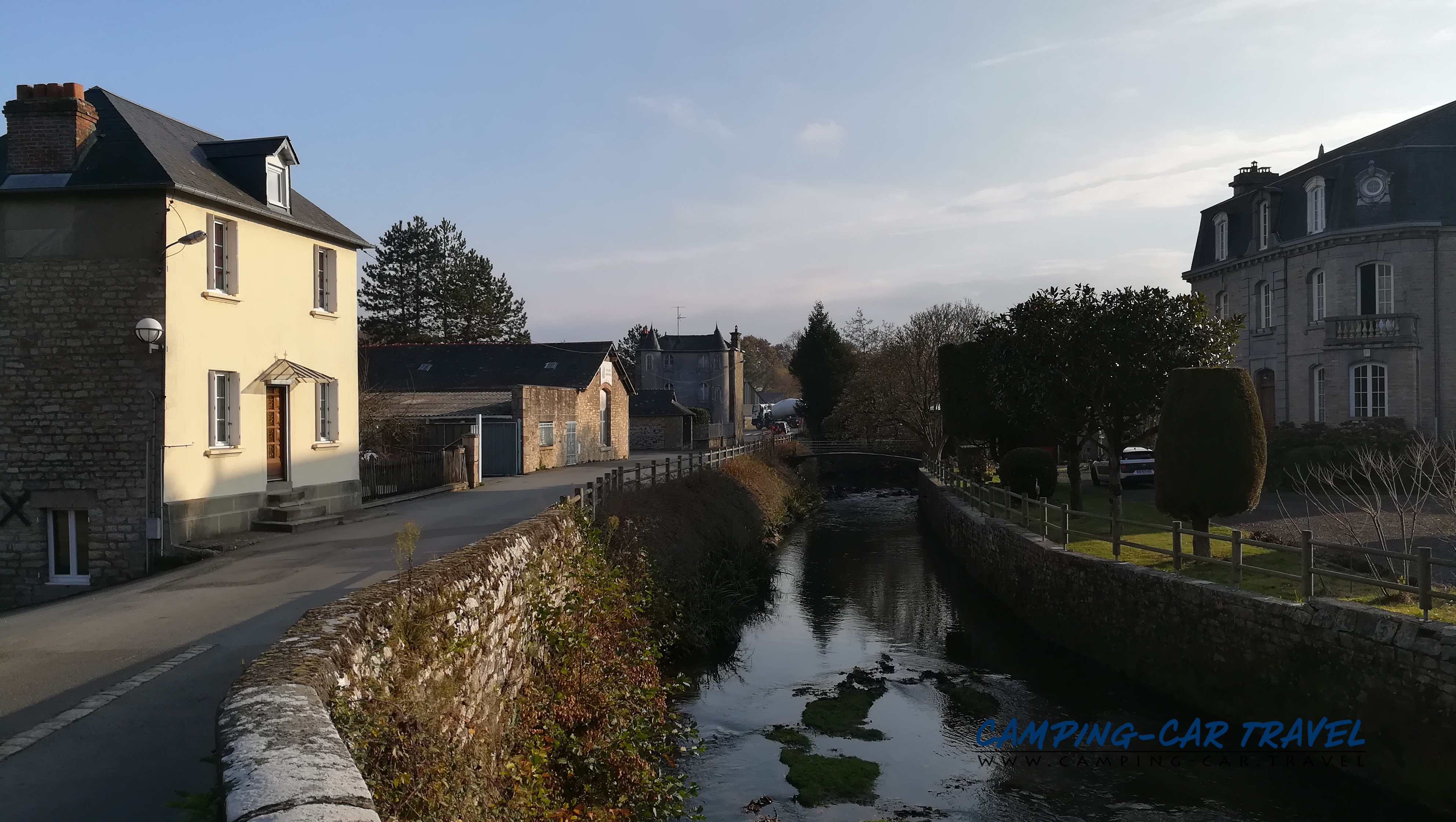 aire services camping car Antrain Ille-et-Vilaine Bretagne