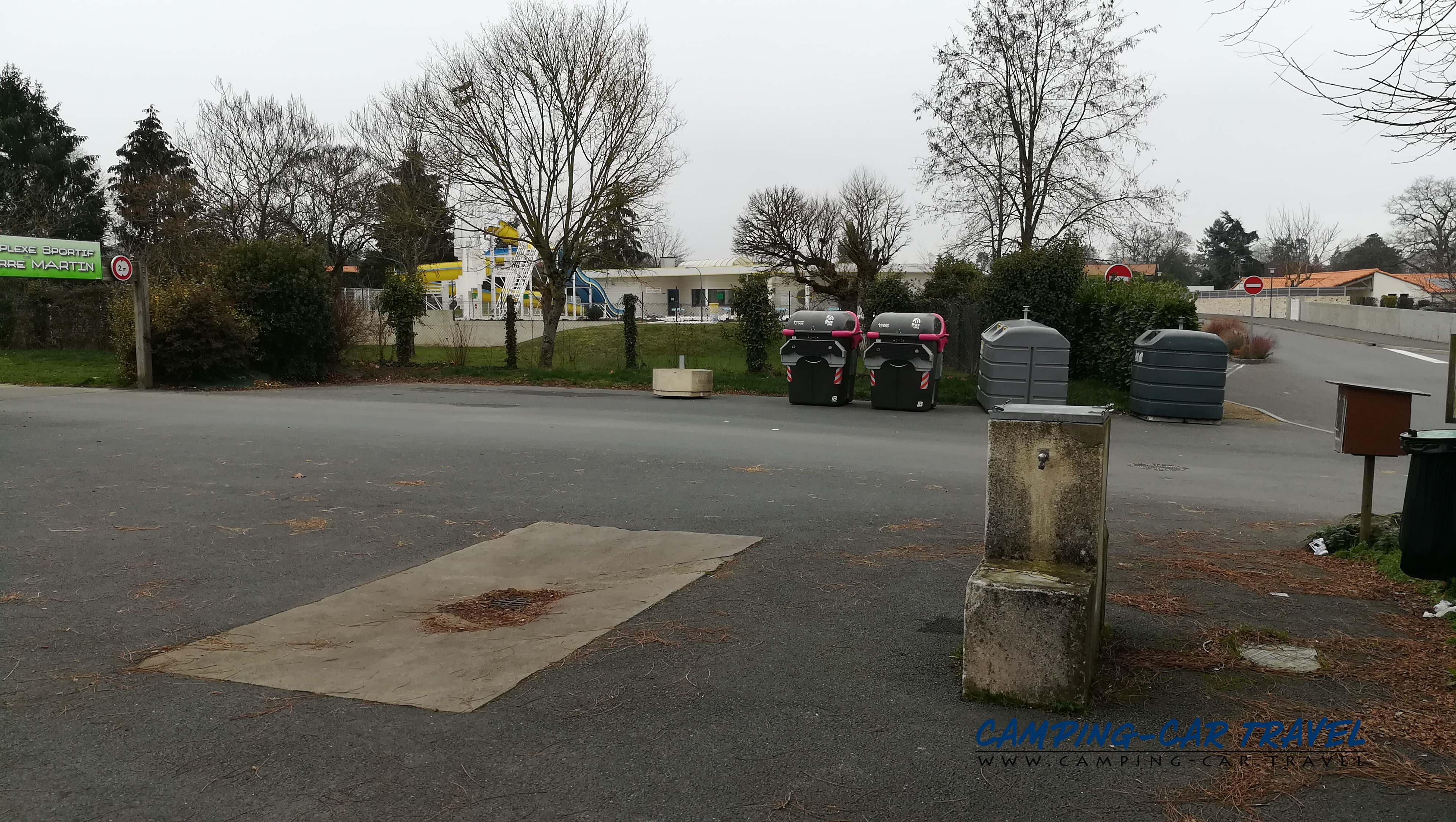 aire services camping car Mauléon Deux-Sèvres Aquitaine