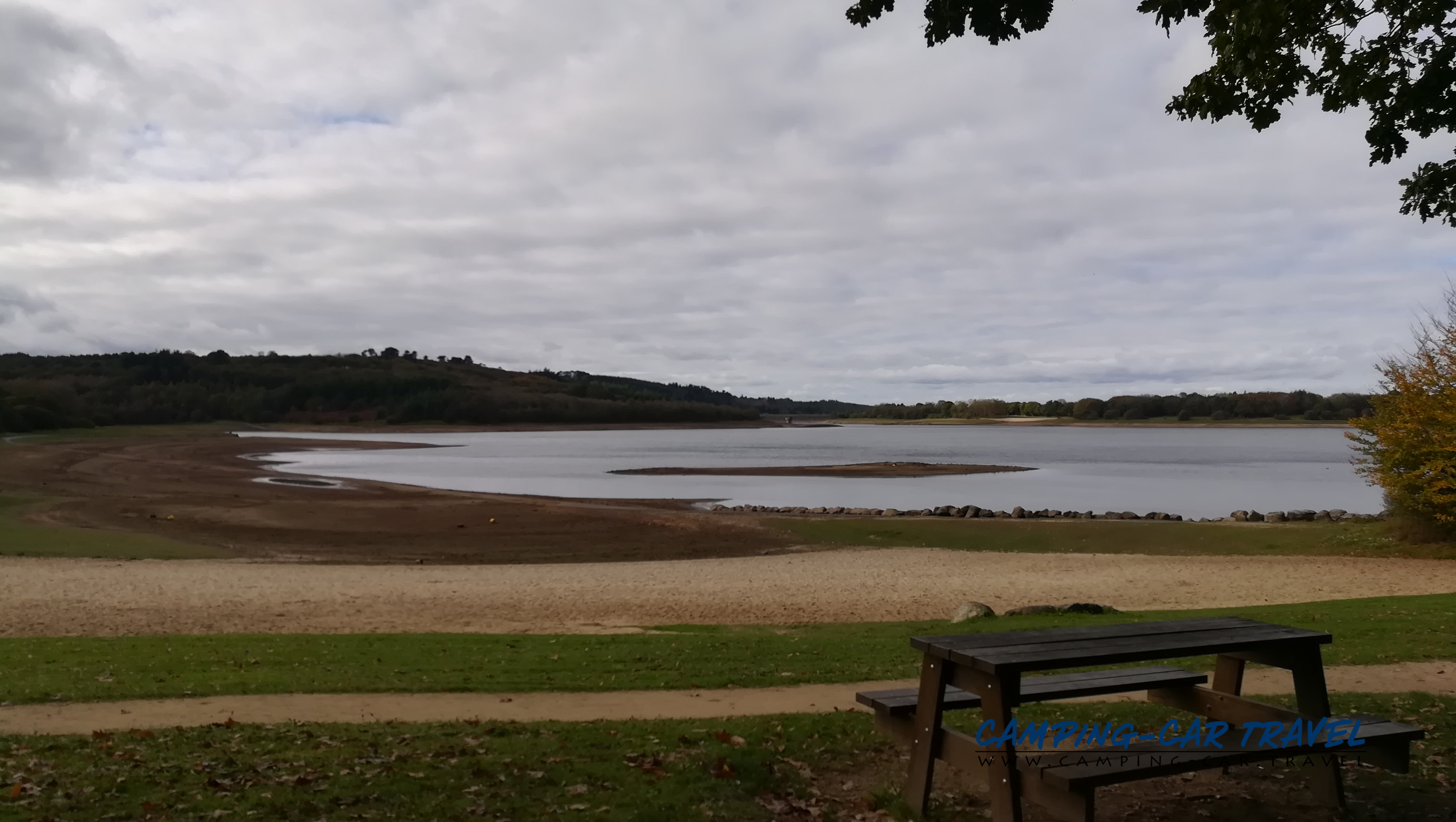 aire services camping car Sizun Finistère Bretagne