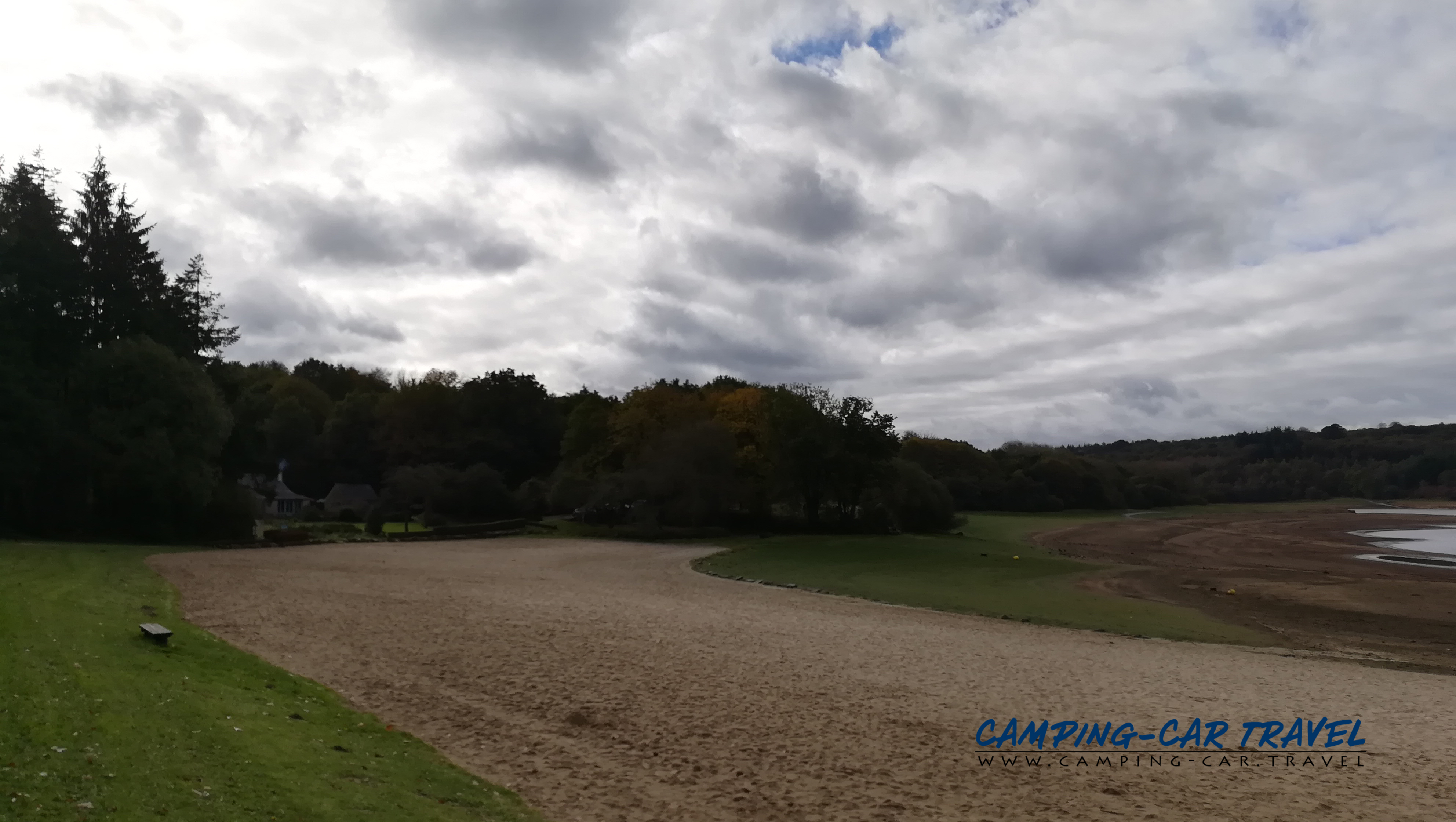 aire services camping car Sizun Finistère Bretagne