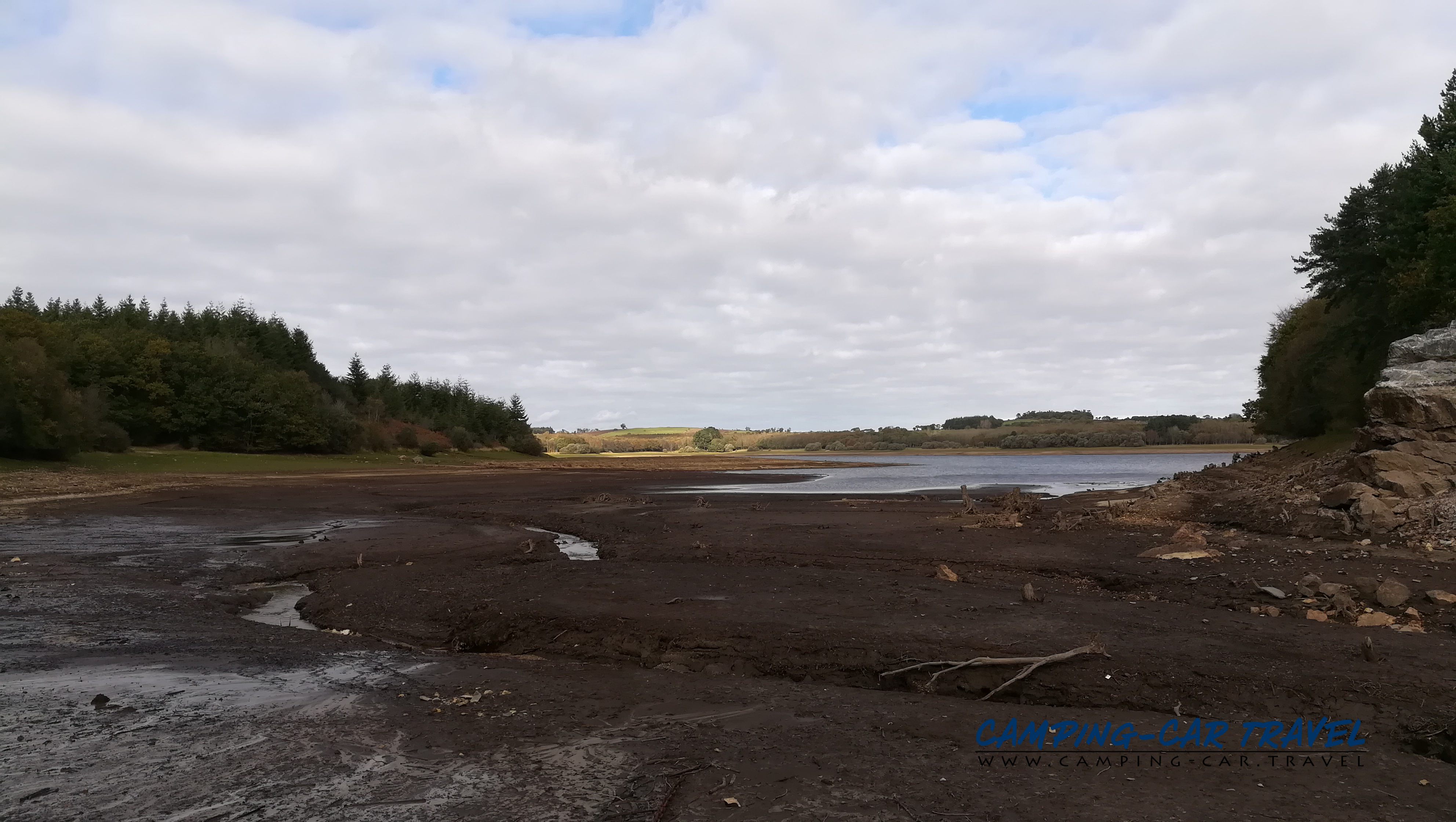 aire services camping car Sizun Finistère Bretagne