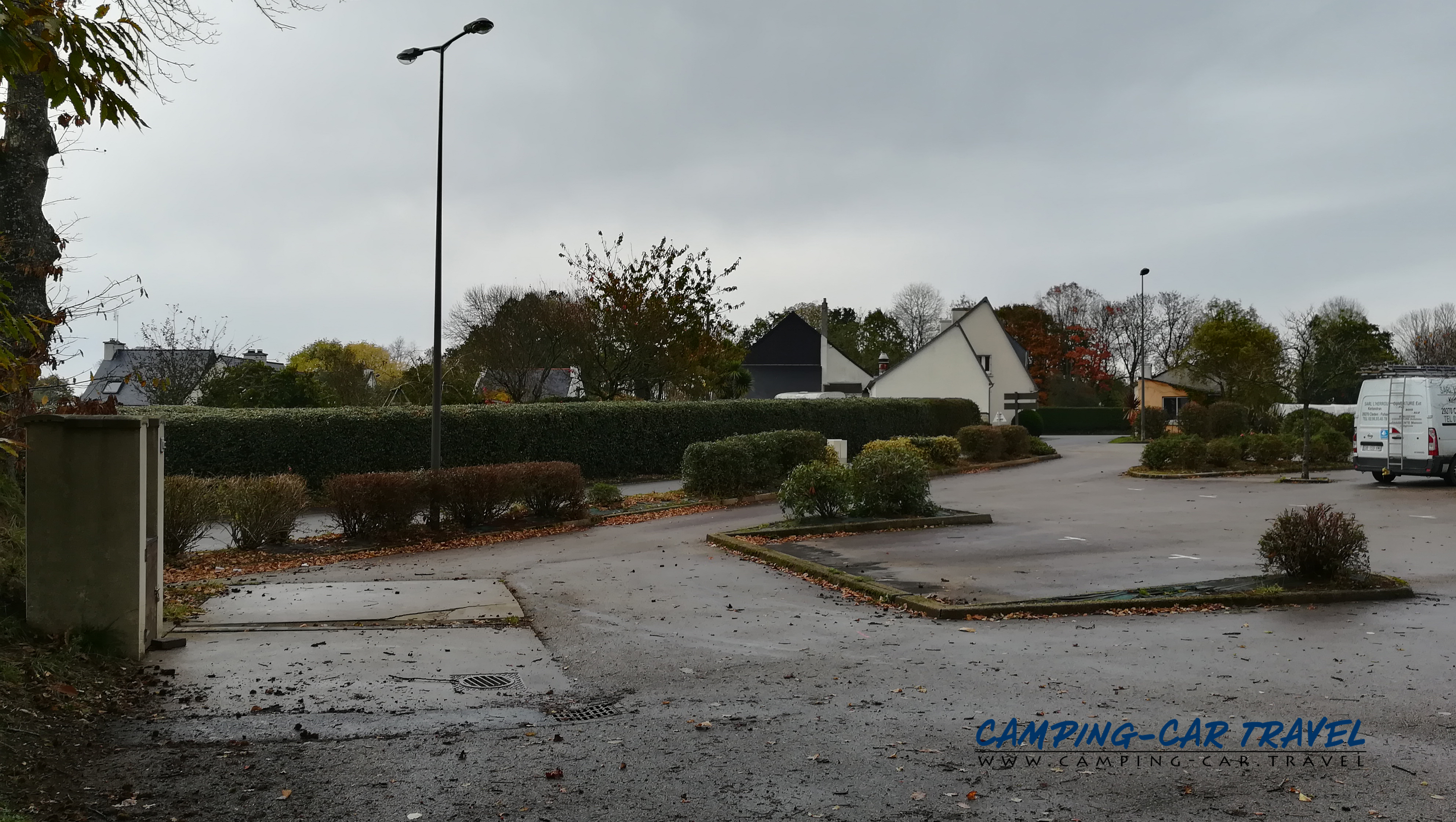 aire services camping car Cléden-Poher