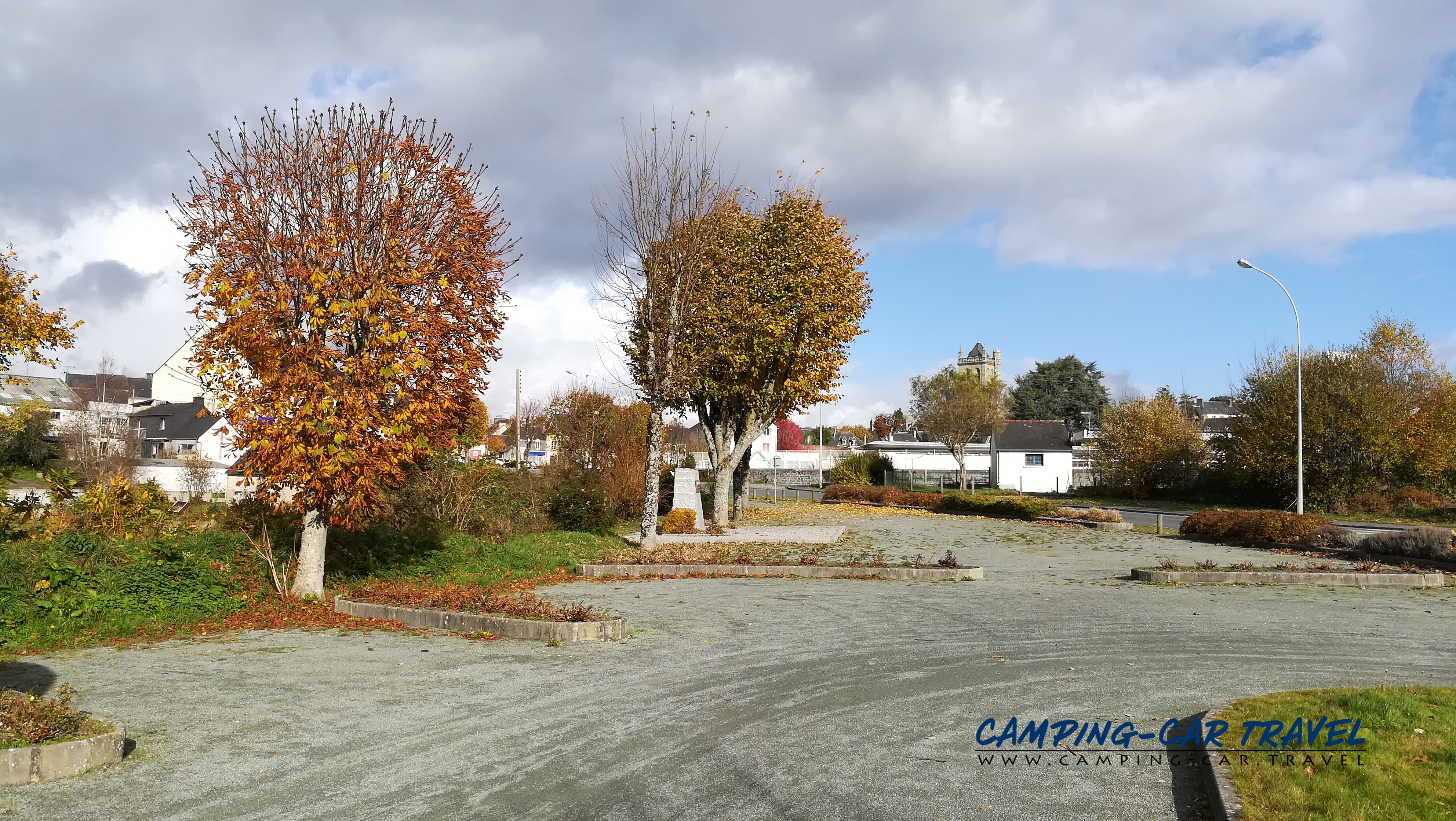 aire services camping car Rostrenen Bretagne Côtes d'Armor