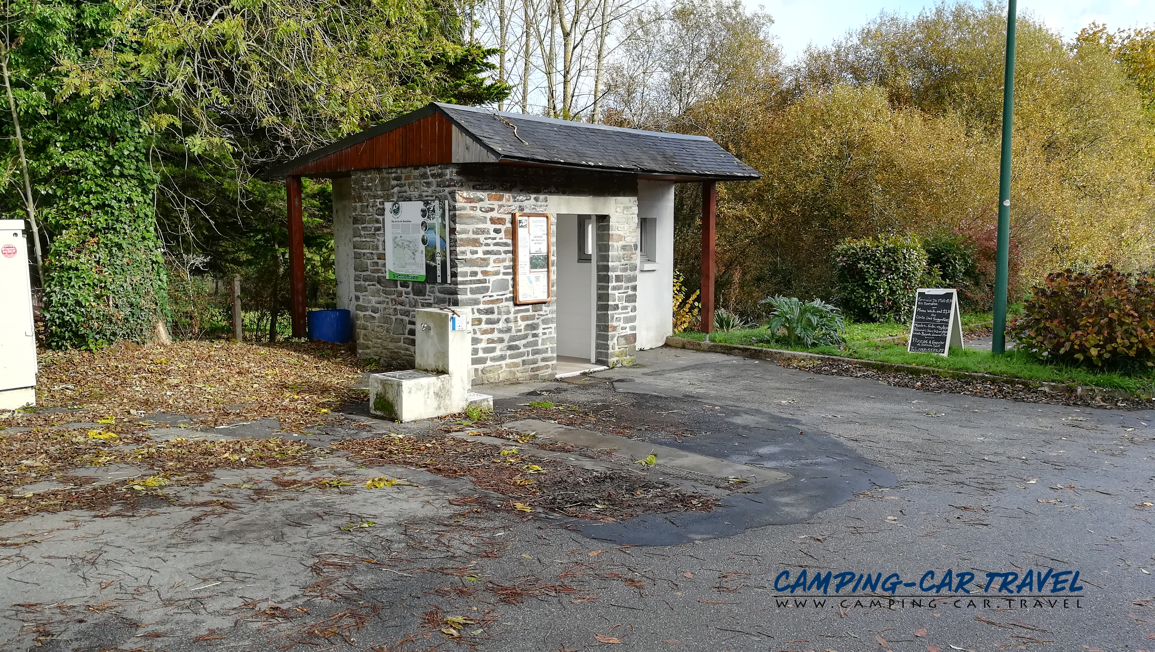 aire services camping car Saint-Aignan Morbihan Bretagne