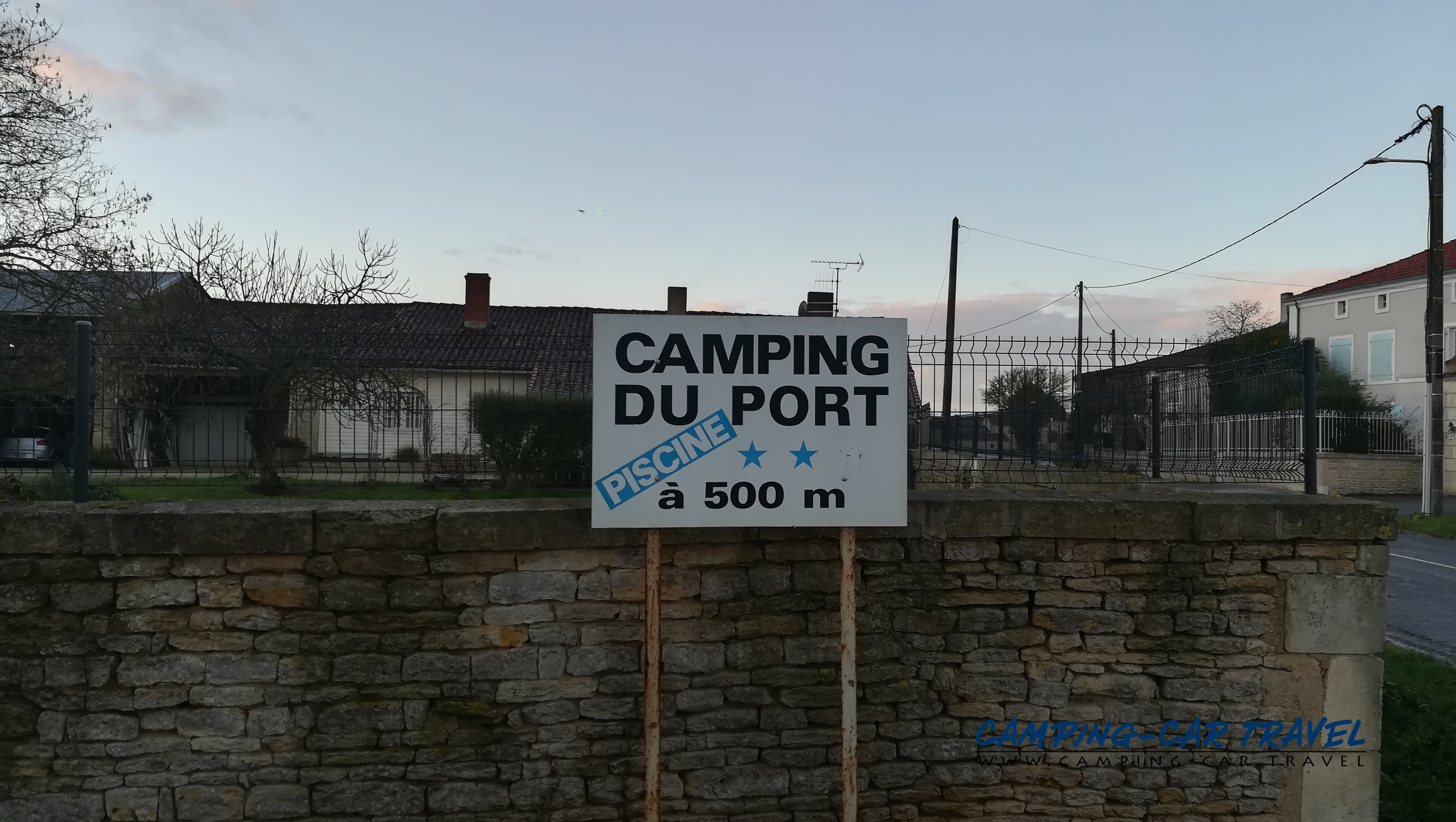 aire services camping car La Ronde Charente Maritime Marais Poitvin