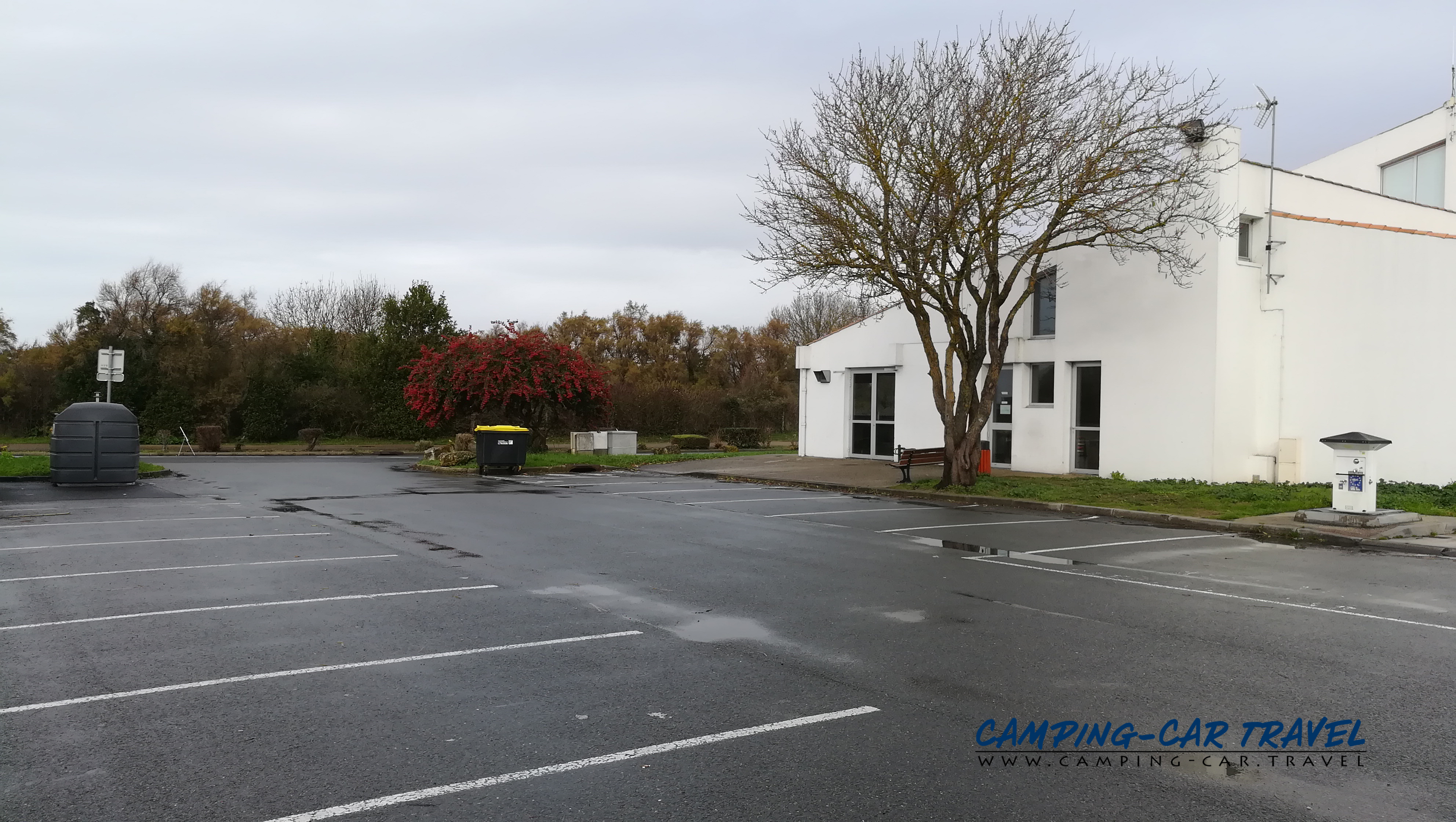 aire services camping car Angoulins Charente-Maritime