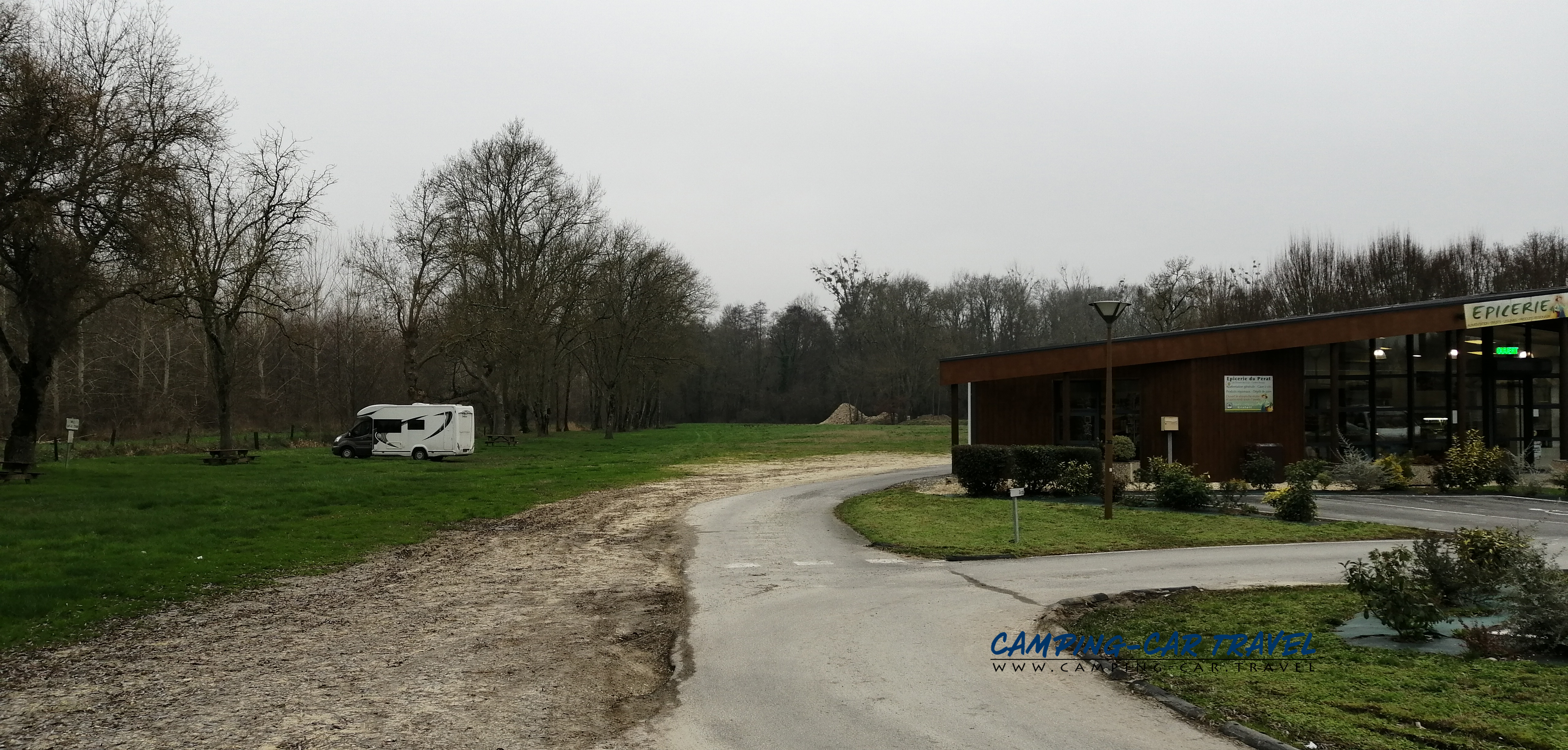 aire services camping car Saint-Dizant-du-Gua Charente-Maritime Poitou-Charentes