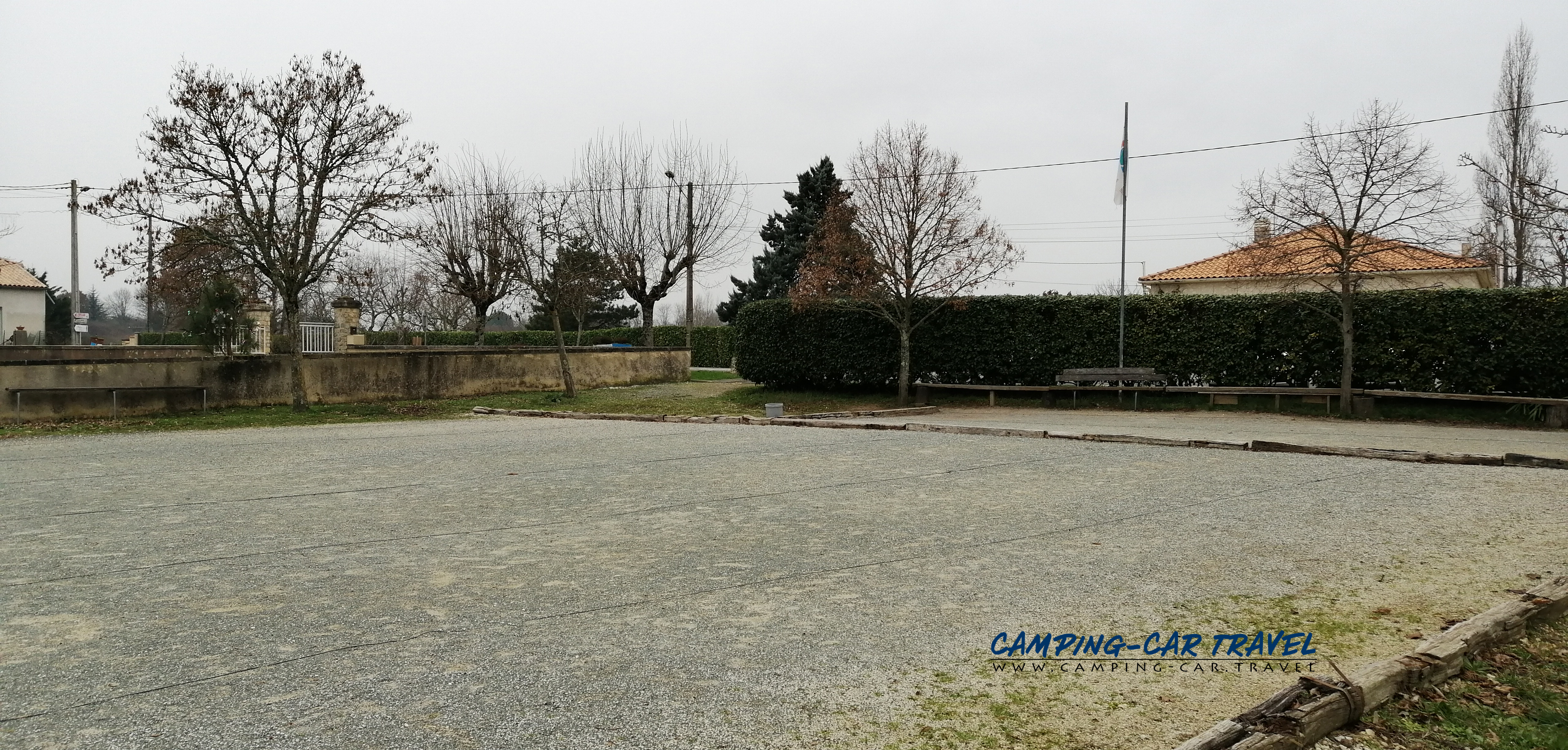 aire services camping car Saint-Thomas-de-Conac Charente-Maritime