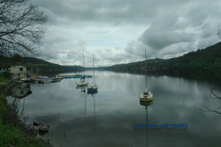 aire services camping car Lac de Paladru Isère Rhône-Alpes