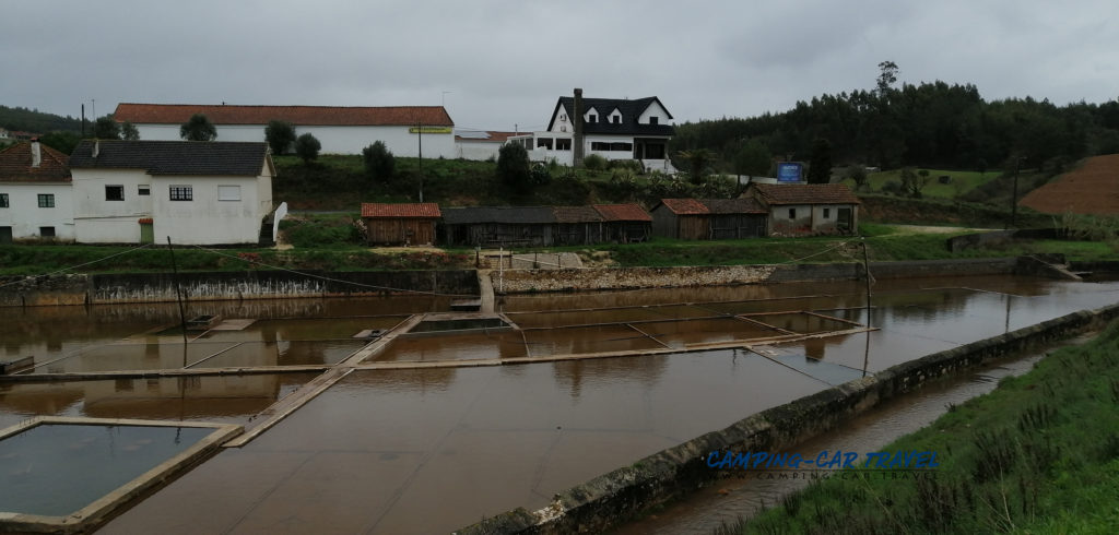 aire services camping car Salinas de Rio Maior Portugal