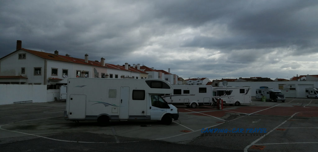aire services camping car Peniche Portugal