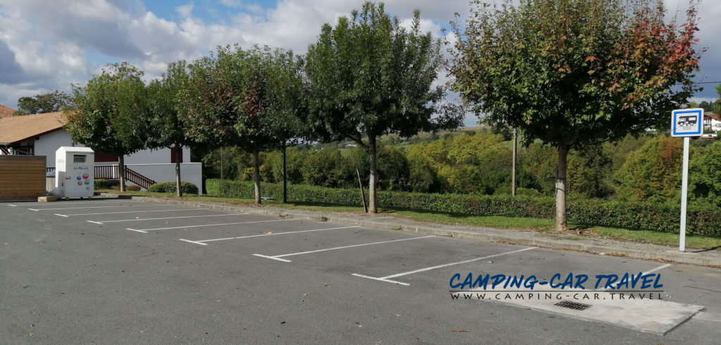 bardos aire de services pour camping car Pyrénées Atlantique France