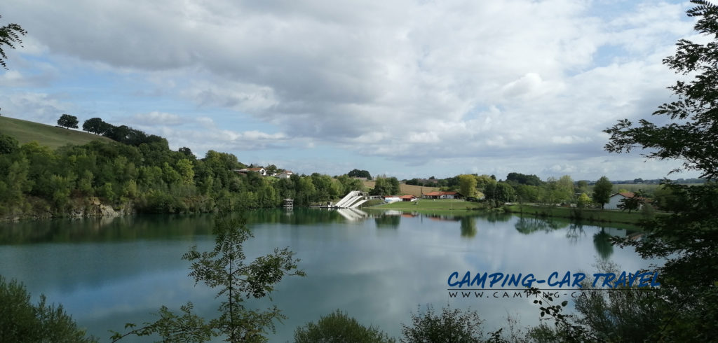 bardos aire de services pour camping car Pyrénées Atlantique France