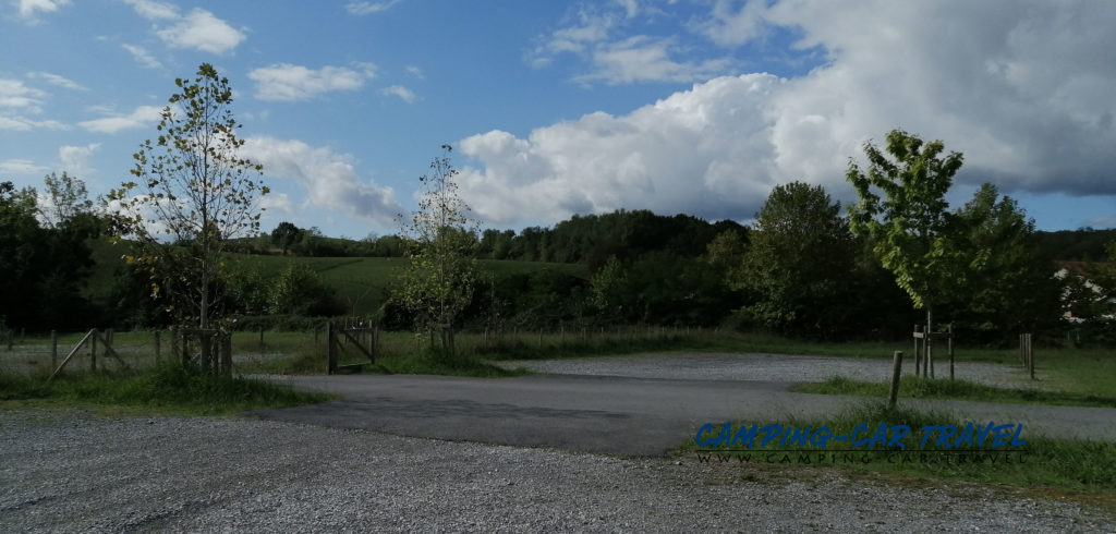 bardos aire de services pour camping car Pyrénées Atlantique France