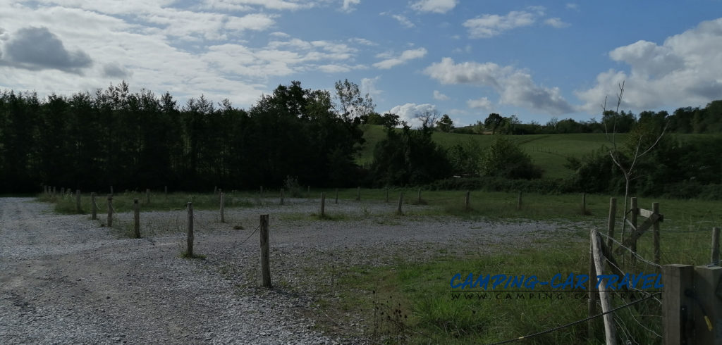 bardos aire de services pour camping car Pyrénées Atlantique France