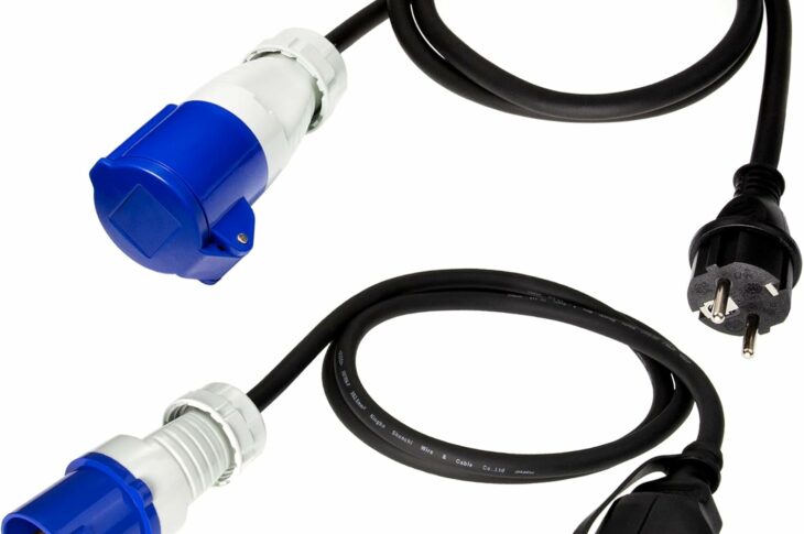Adaptateur CEE pour camping-car avec câble H07RN-F 16A IP44 pour branchement sur borne électrique d'aire de service
